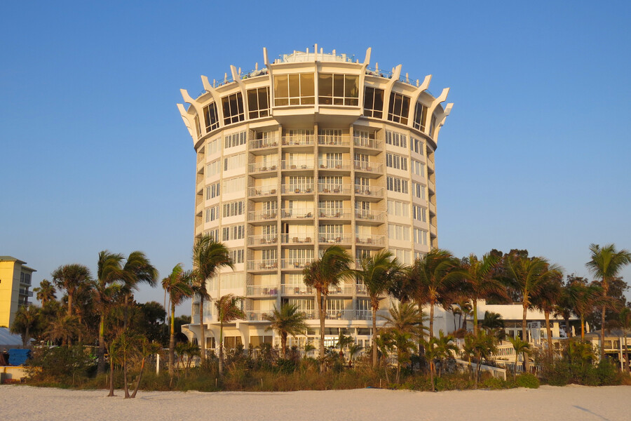 Grand Plaza Hotel