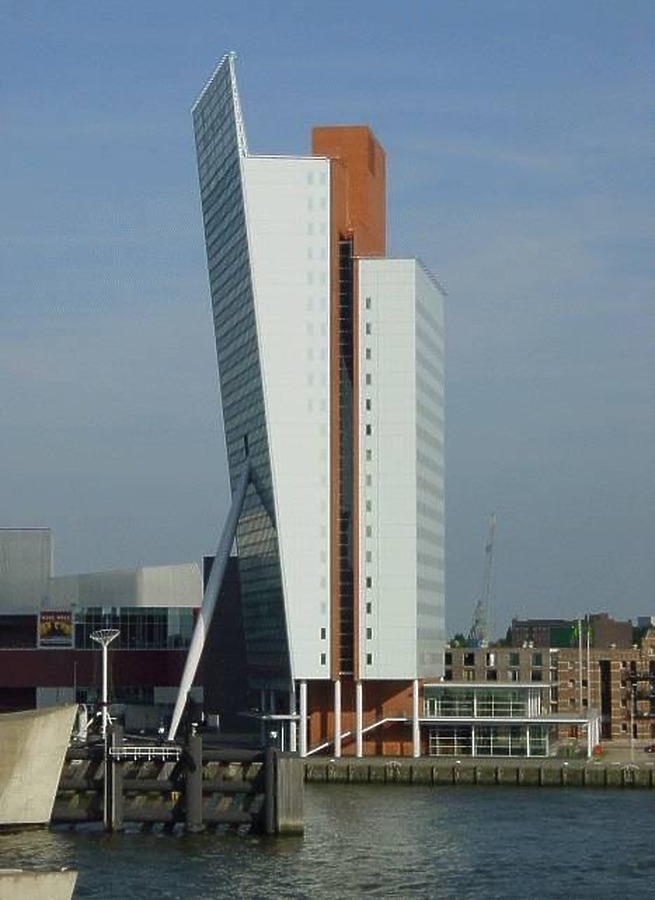 Toren op Zuid by Michiel van Dijk