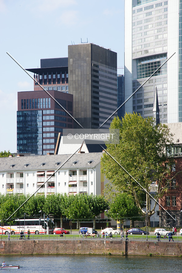 Neue Mainzer Straße 32-36 by Nephilim