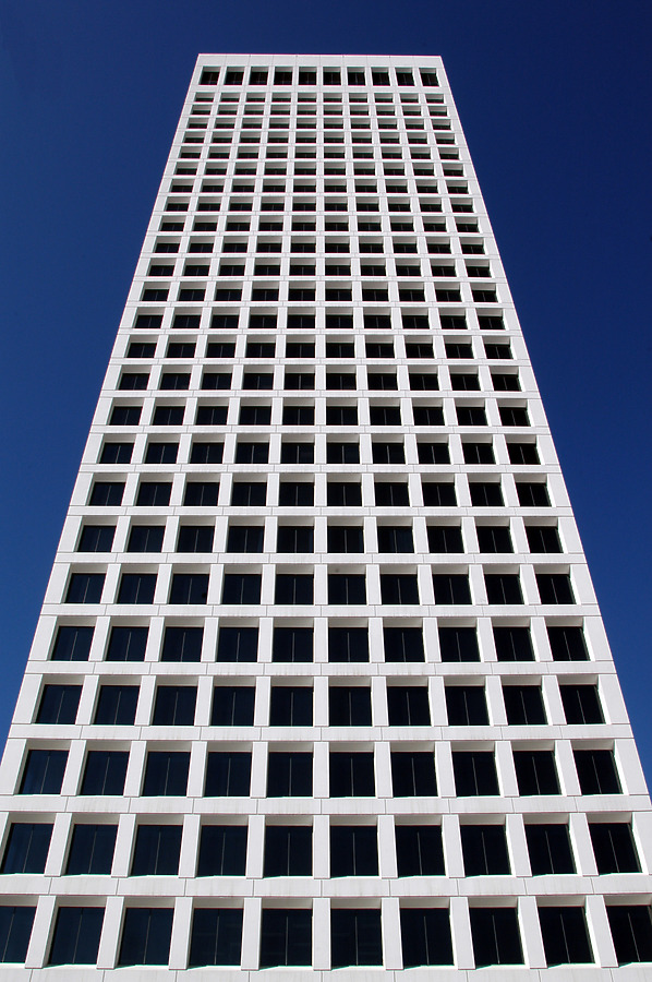 110 West 7th Building by Scott Murphy