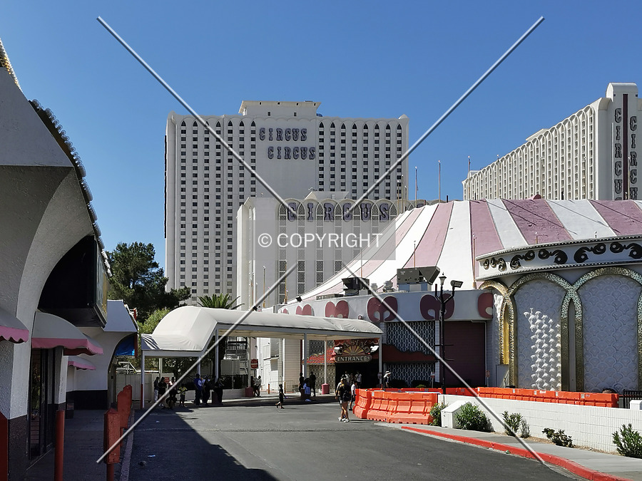 Circus Circus - West Tower by Nephilim