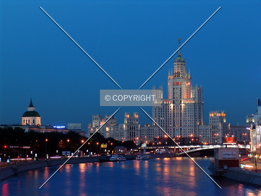 Kotelnicheskaya Naberezhnaya 1/15 by Alexander Ulyanov