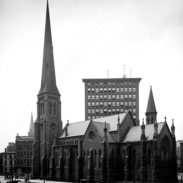 Saint Paul's Episcopal Cathedral by Library of Congress Prints and Photographs Division, Detroit Publishing Company