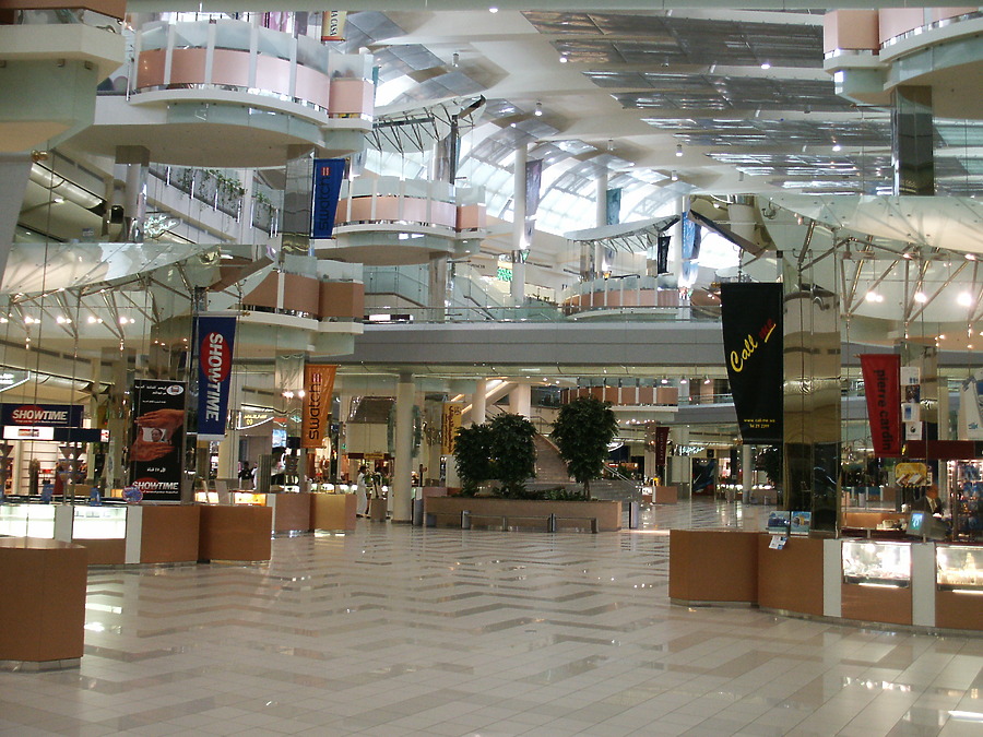 Kingdom Centre by Daniel Kieckhefer