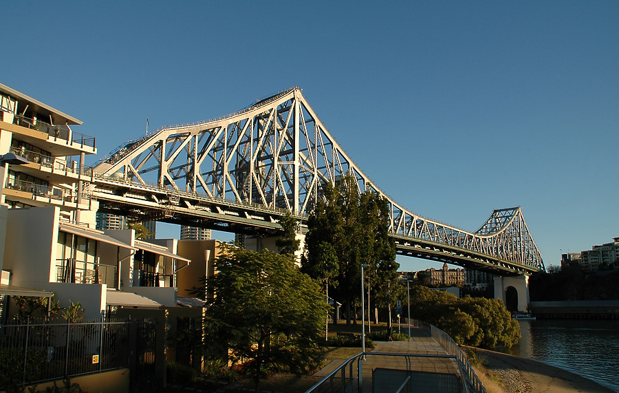 Story Bridge by John Bek