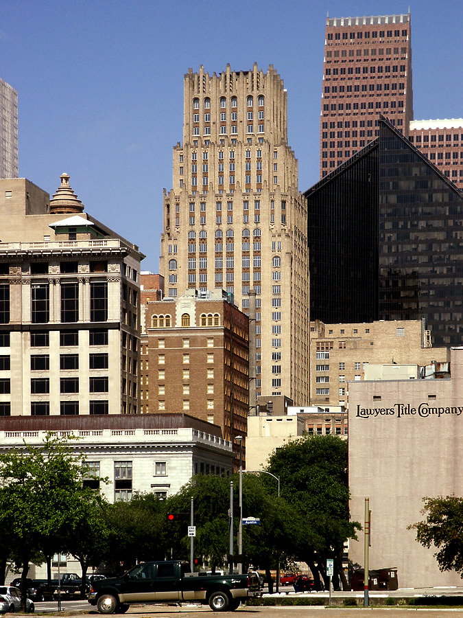 JPMorgan Chase Building by Daniel Kieckhefer