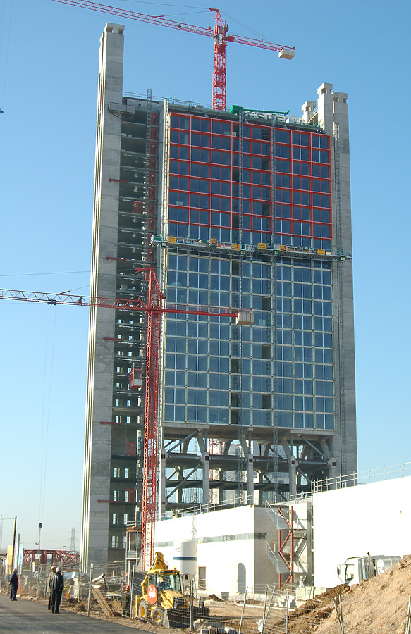 Hesperia Tower by David Guija