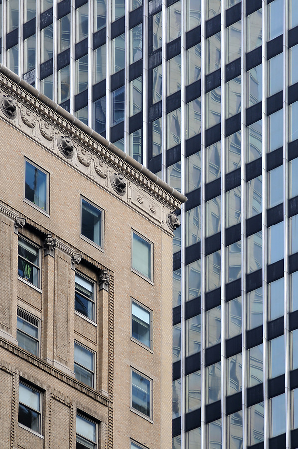 JPMorgan Chase Tower by David Guija