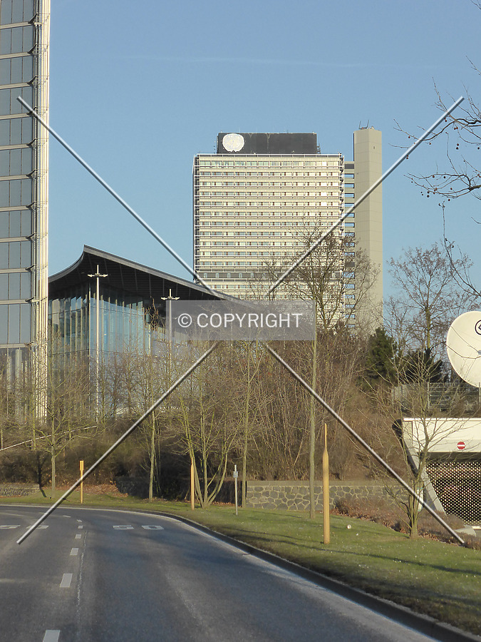 UN-Hochhaus by Nephilim