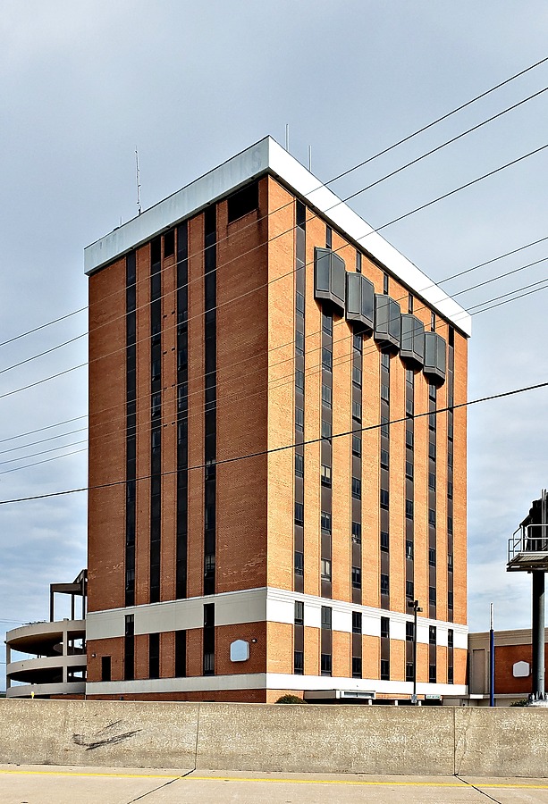 Executive Office Suites by Ryan Hildebrand