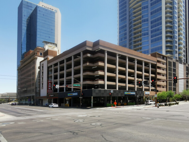 21 W Garage