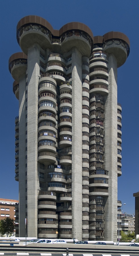 Torres Blancas by Cesar Serrano