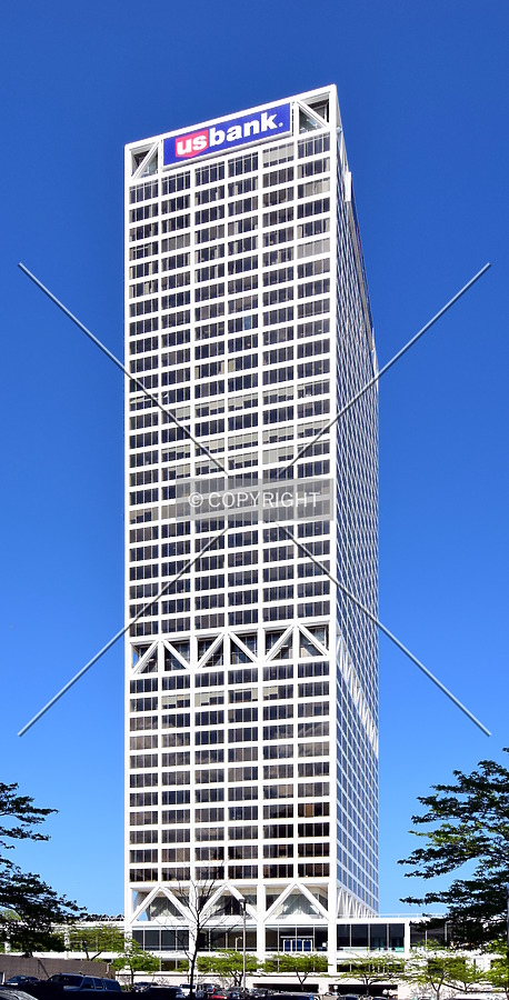 US Bank Center by Emmanuel D.