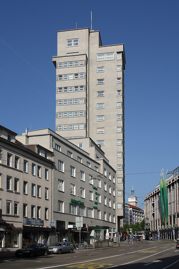 Tagblatt Turmhaus by Michiel van Dijk