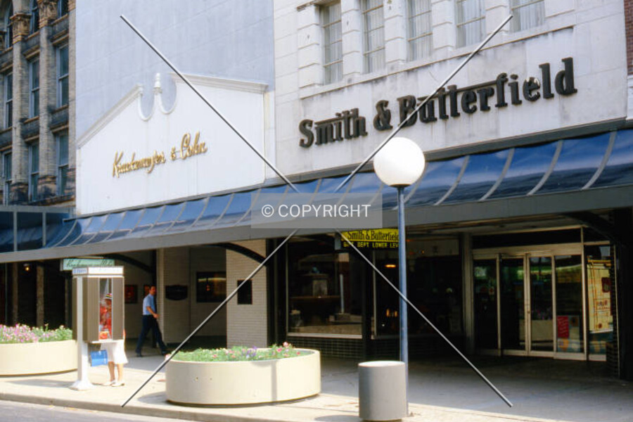 305 Main Street
