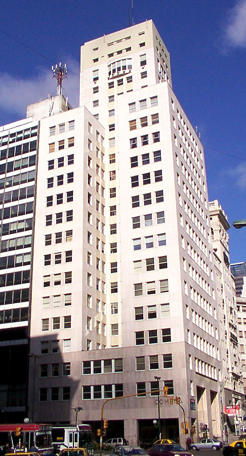 Edificio Comega by Daniel Kieckhefer
