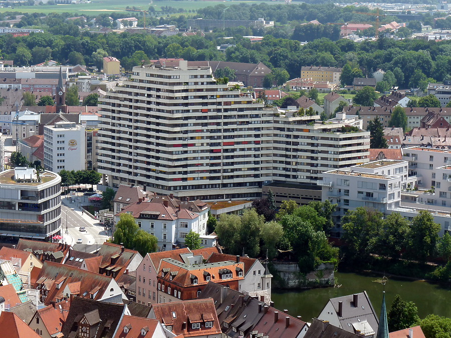 Donau Center by Robin Spetz