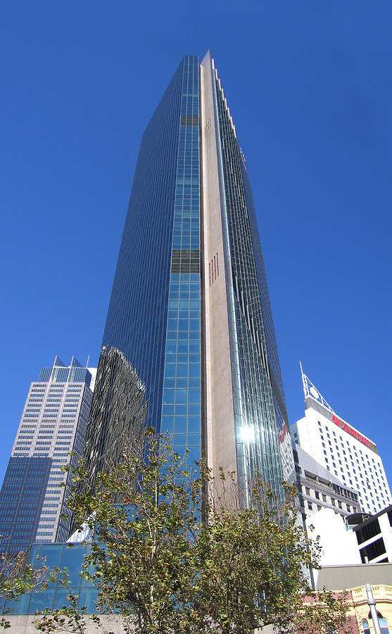 Gateway Plaza by Wilson Ling