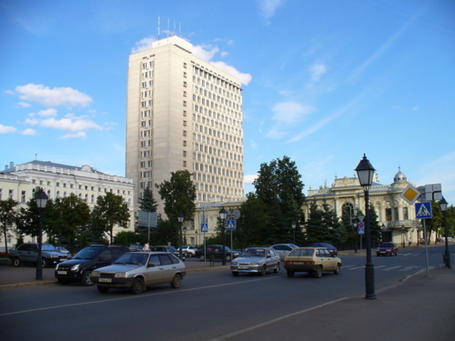 Faculty of Physics Building by Unknown
