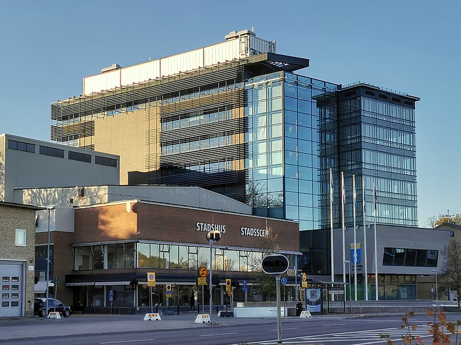 Södertälje stadshus by Robin Spetz