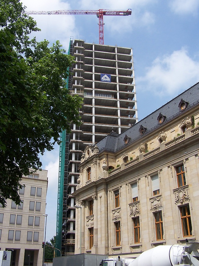 Park Tower by Florian Barbier