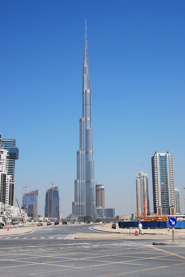 Burj Khalifa by Nareg Karamanoukian