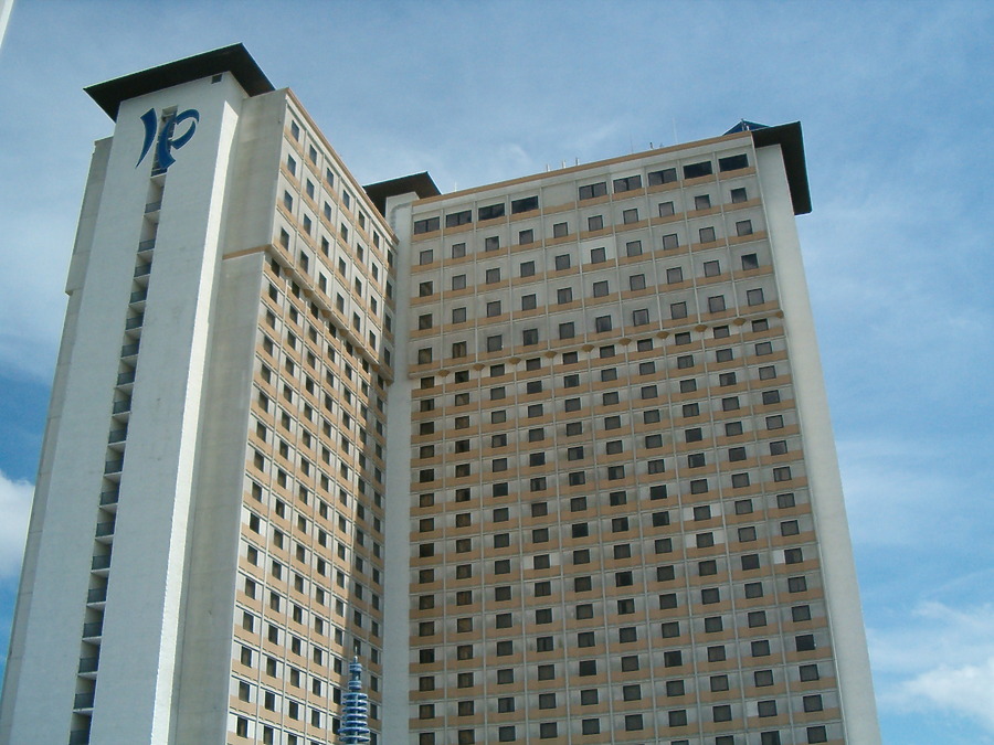 Imperial Palace Casino Hotel by Rodney Gunn