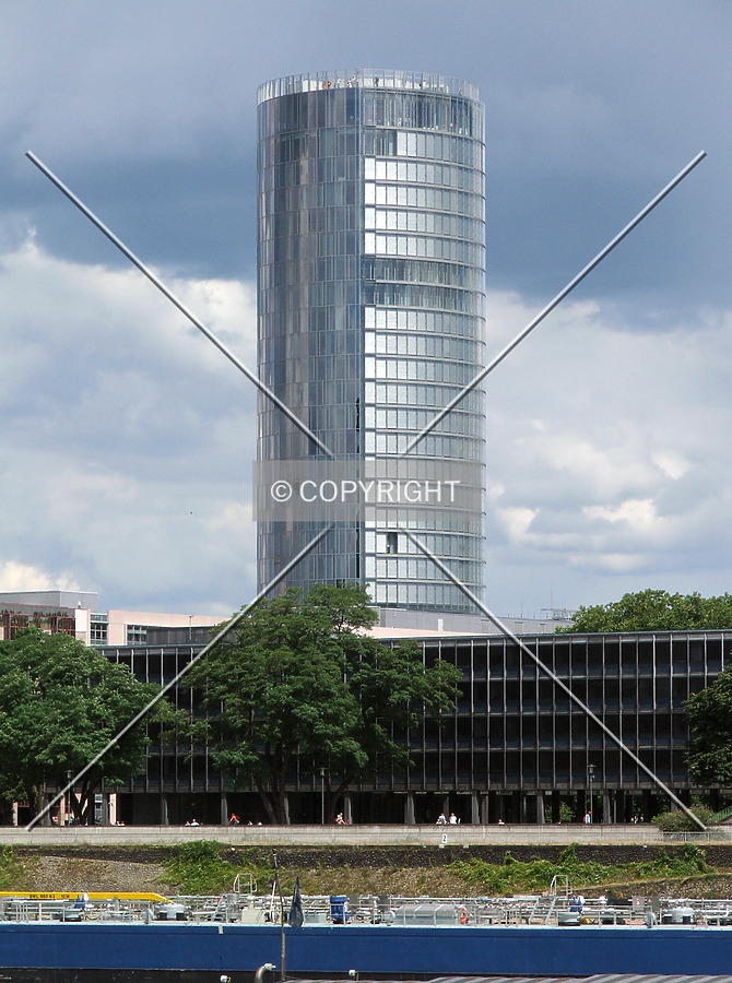 KölnTriangle by René Hogendijk