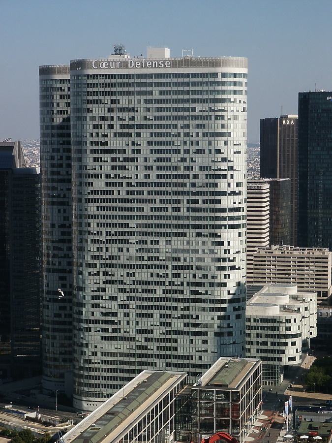 Coeur Défense by Daniel Kieckhefer
