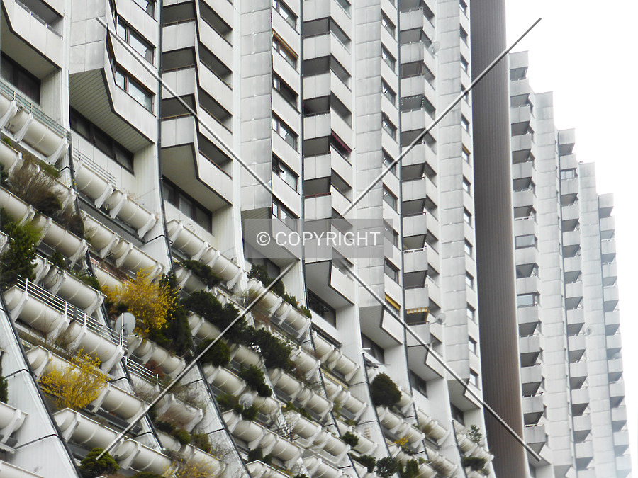 Wohnpark Alterlaa - Block C1-C4 by Nephilim
