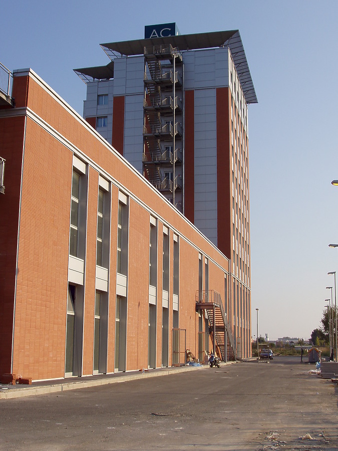 Max Hotels & Resorts by Edoardo Marchetti