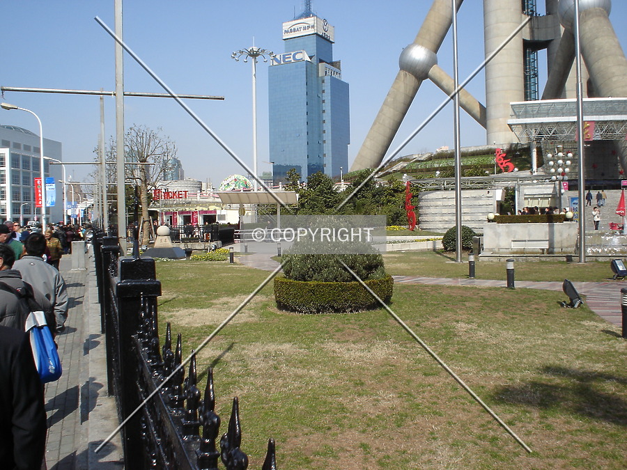 Oriental Pearl TV Tower by Nephilim