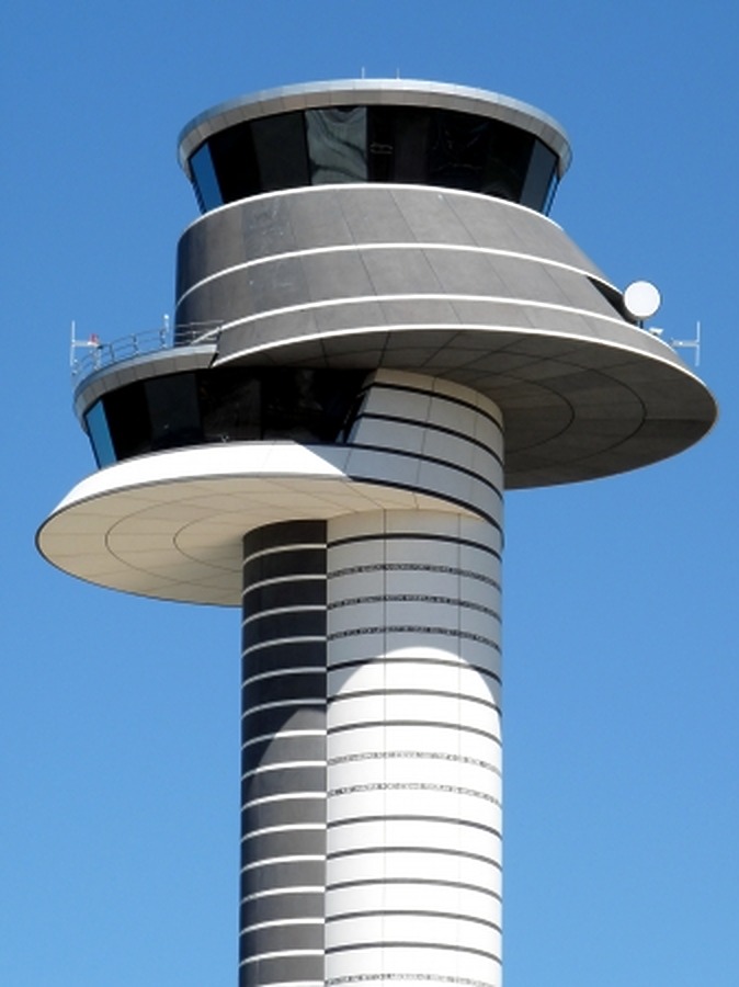 Airport Tower Arlanda by Robin Spetz