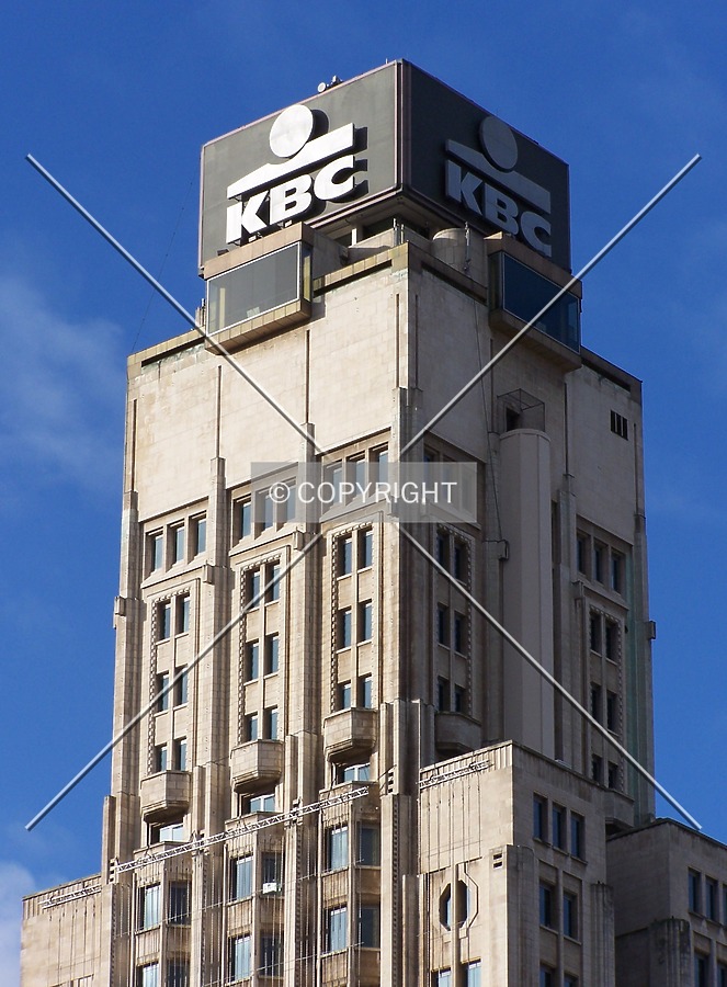 KBC Tower by Florian Barbier