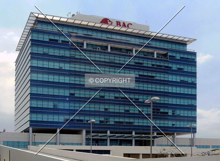 Edificio Pellas by Jorge Molina