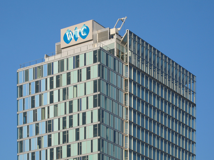 WTC H Toren by Michiel van Dijk
