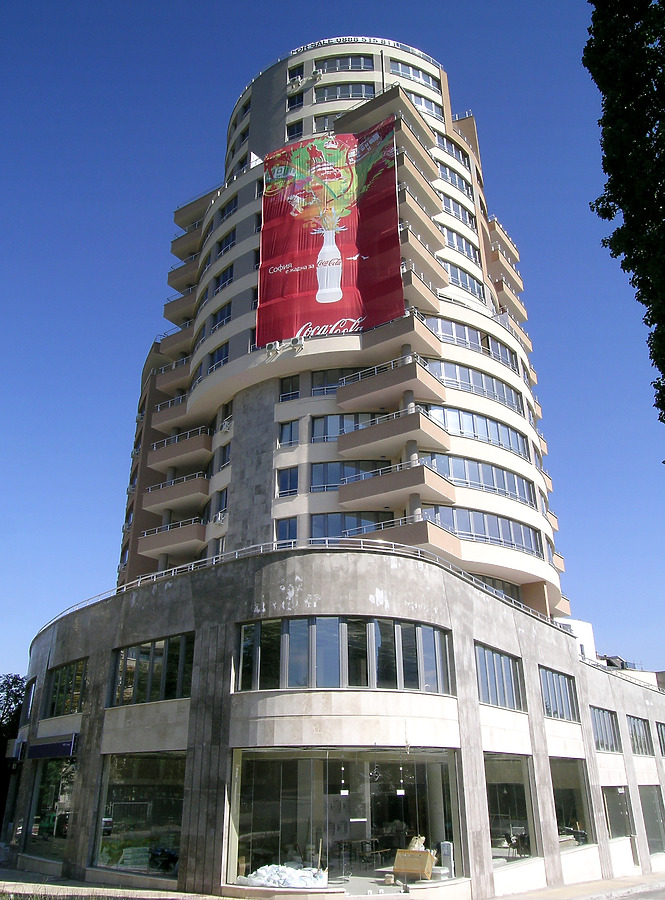 Park Residence by Kaloian