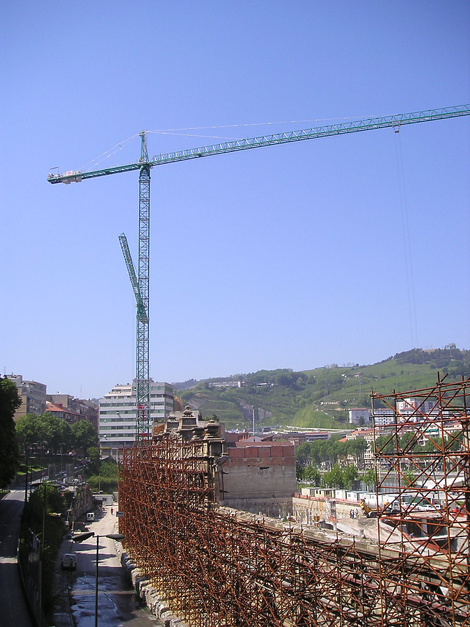 Isozaki Atea I by Mikel Allende