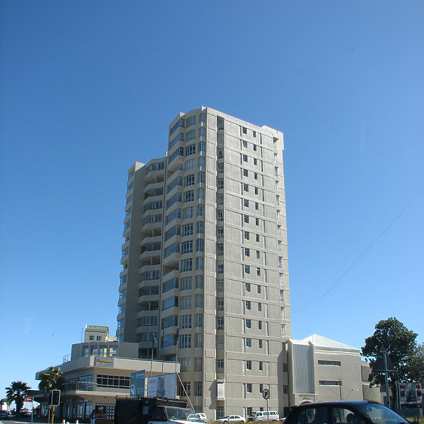 Metropole Plaza by Kjetil Balog