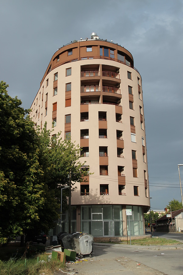Boulevard Makedonija 1 by Kjetil Balog