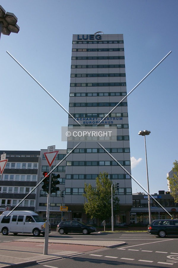 Europa-Hochhaus by Nephilim