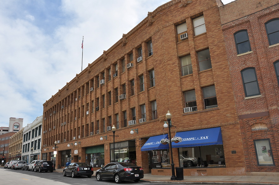 Keystone Building by Rick Bronson