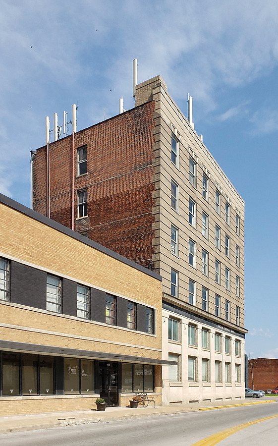MCM Savings Bank Building by Ryan Hildebrand