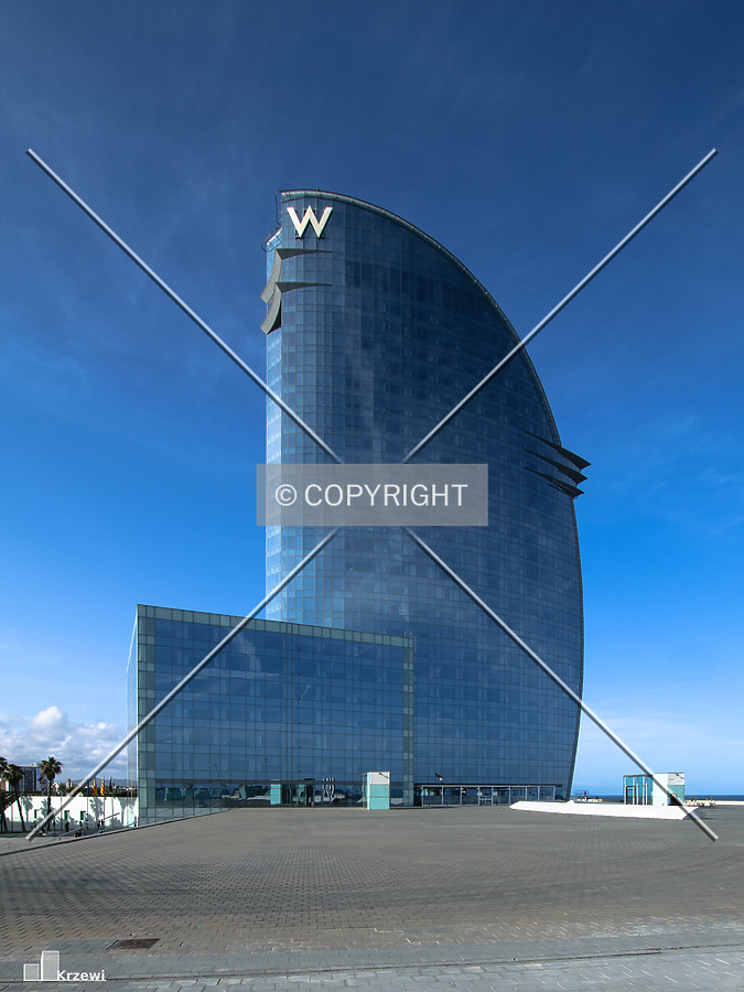 Hotel W Barcelona by Lukasz Krzewinski