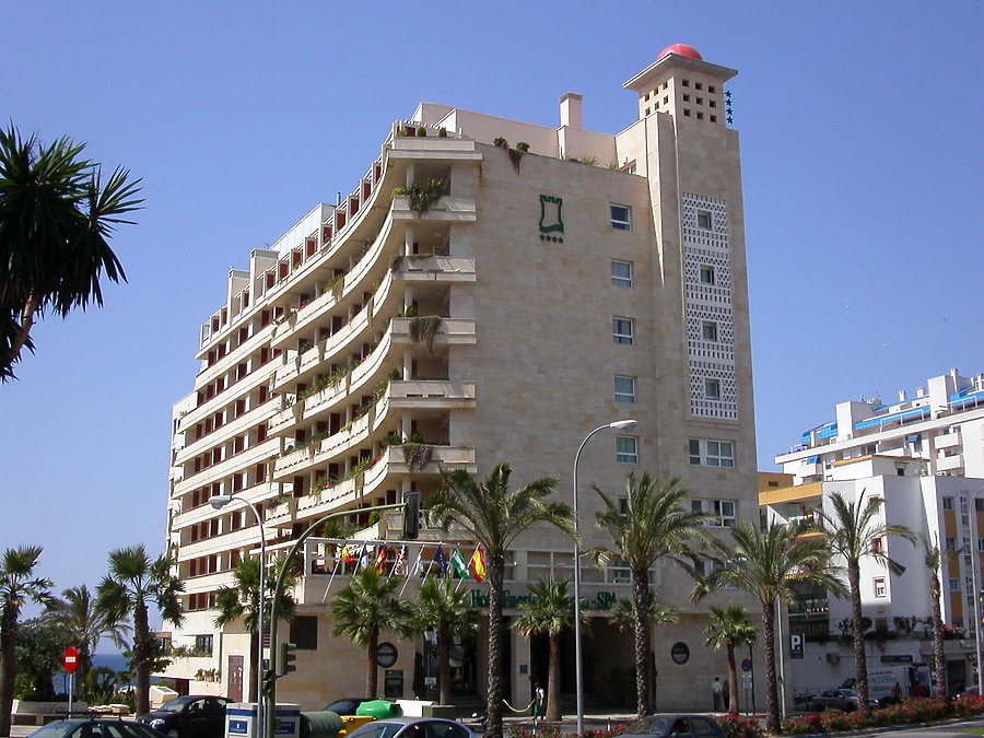 Hotel El Fuerte Miramar by Cesar Serrano