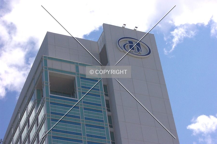 Hilton Lac Leamy by Eric Blyth