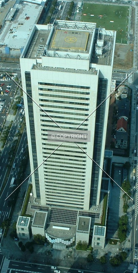 Mitsubishi Jyuko Yokohama Building by Andrew Stewart