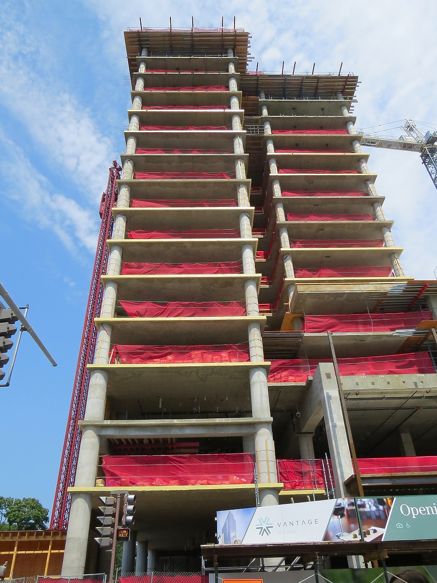 Vantage Oak Park by James Peacock