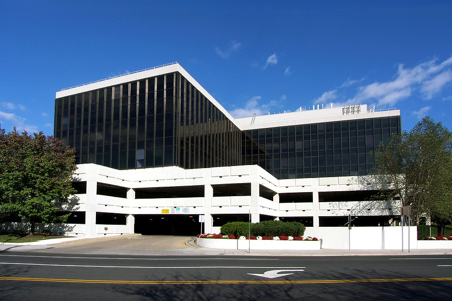 One Greenwich Plaza by John Cahill