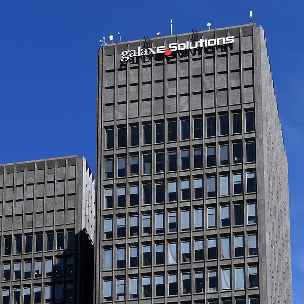 1001 Woodward by John W. Cahill